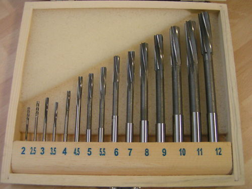 15 HSS Straight Shank Machine Chucking Reamers 